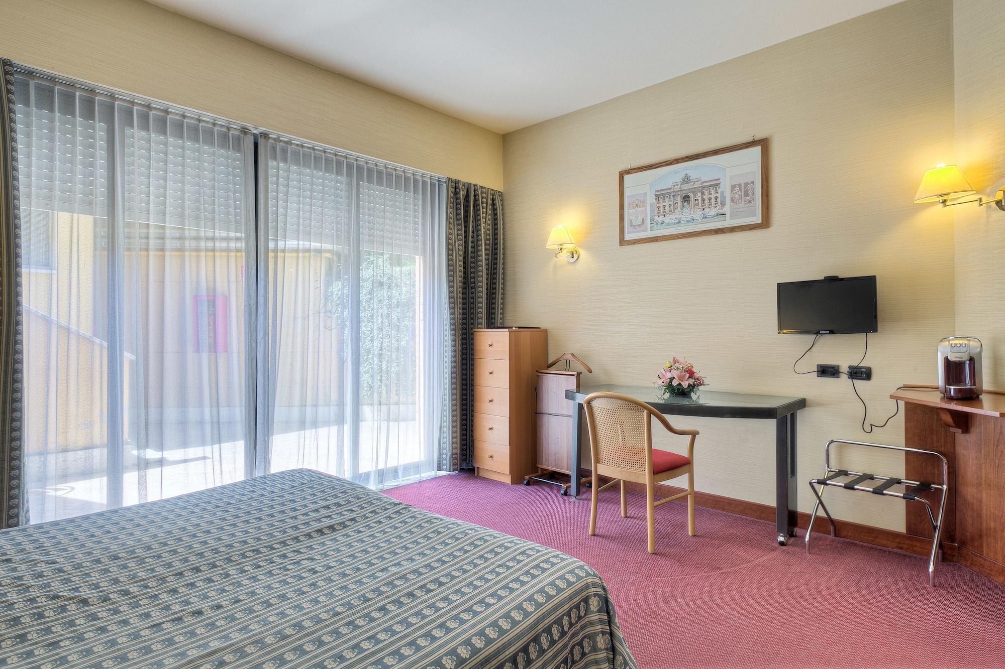 Hotel Petra Rome Bagian luar foto