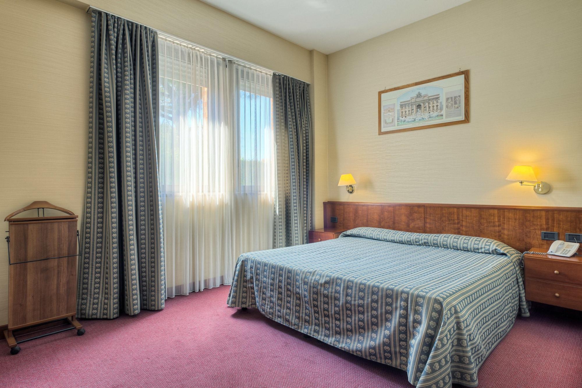 Hotel Petra Rome Bagian luar foto