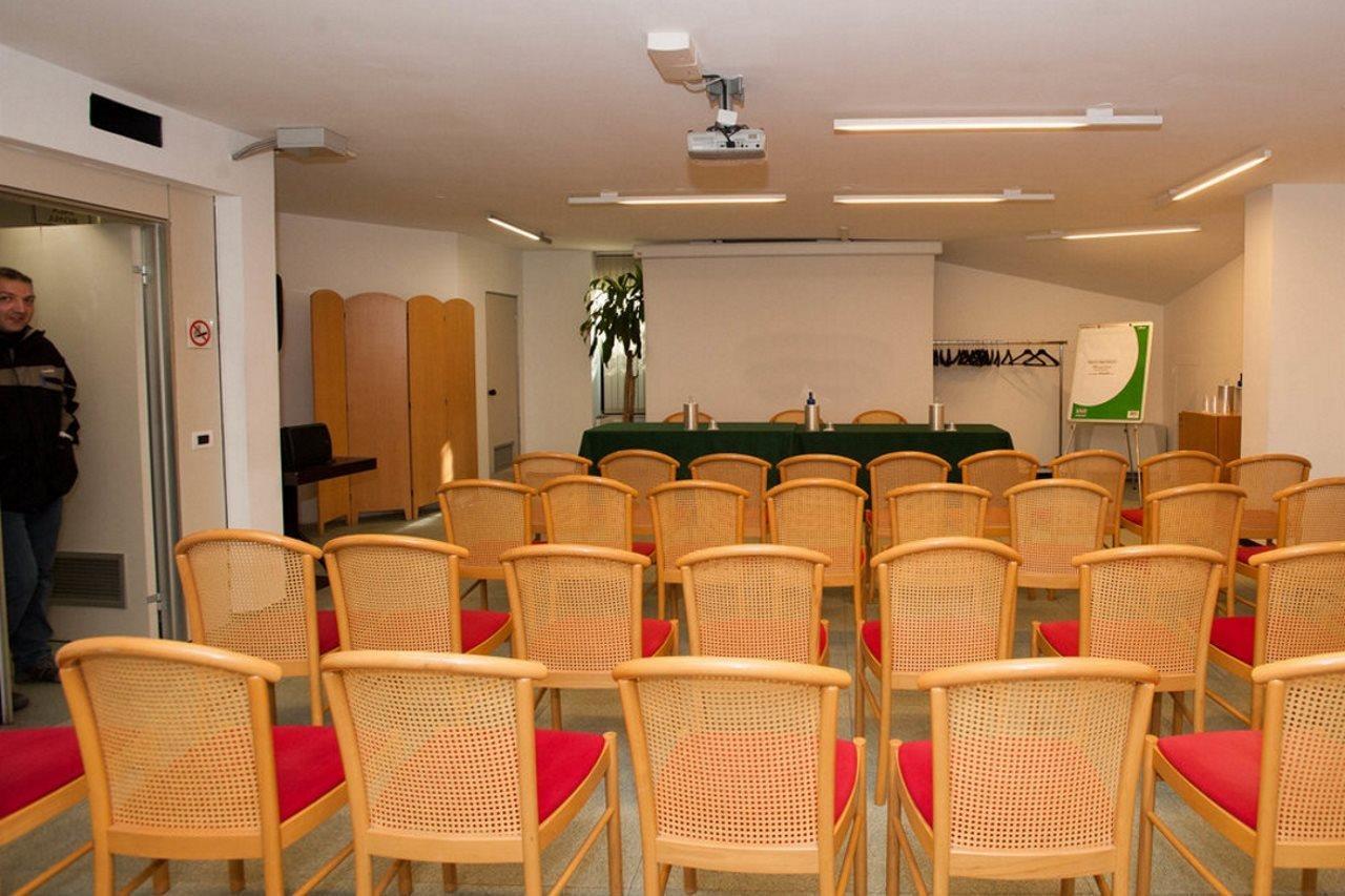Hotel Petra Rome Bagian luar foto